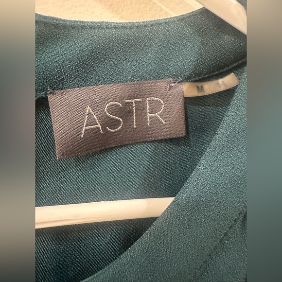 Astr Deep Green Blouse - Picture 3 of 7